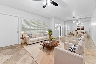100 Royal Palm Way in Boca Raton, FL - Building Photo - Building Photo