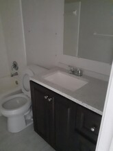 690 Kingsbridge St in Boca Raton, FL - Building Photo - Building Photo