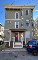 8 George St, Unit #2 in Cambridge, MA - Building Photo