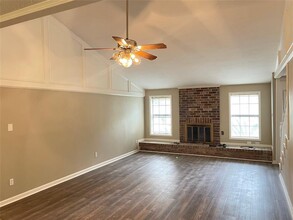 3410 Mission Viejo Dr in Baytown, TX - Building Photo - Building Photo