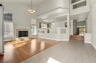 32 Myrtle Beach Dr in Henderson, NV - Building Photo - Building Photo