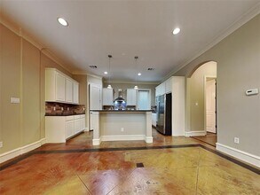 5019 Mission Ave in Dallas, TX - Building Photo - Building Photo