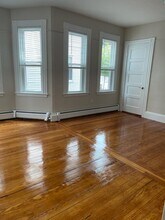 1287 Massachusetts Ave, Unit 1 in Arlington, MA - Foto de edificio - Building Photo