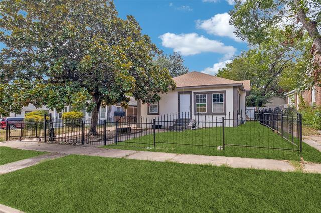 property at 729 S Waverly Dr