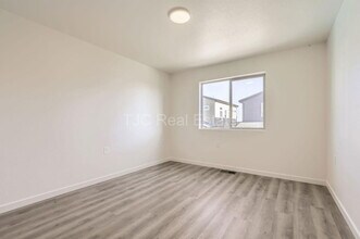 10371 E 62nd Pl in Denver, CO - Building Photo - Building Photo