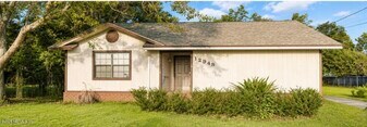 12948 Gillespie Ave in Jacksonville, FL - Building Photo