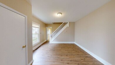 2620 Wayne Ave in Dayton, OH - Building Photo - Building Photo