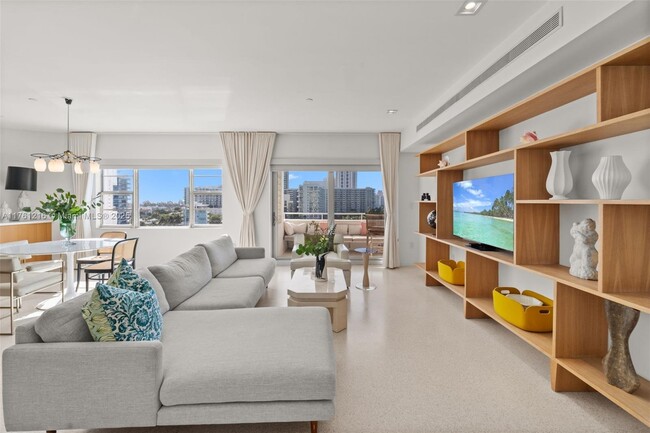 16 Island Ave in Miami Beach, FL - Building Photo - Building Photo