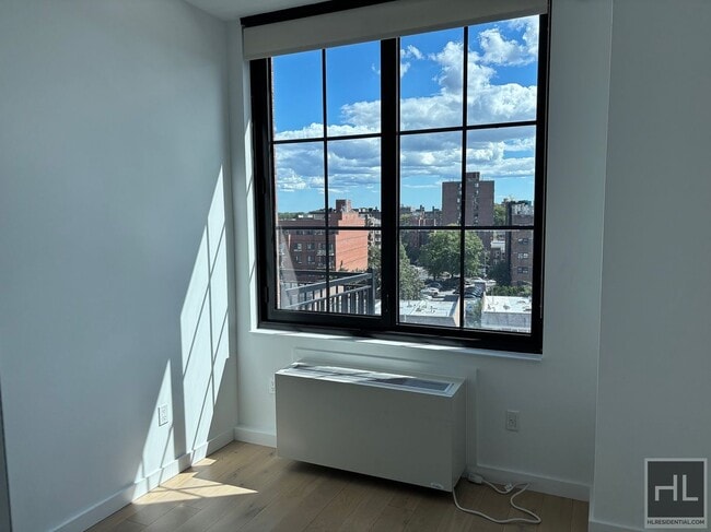 144-74 Northern Blvd