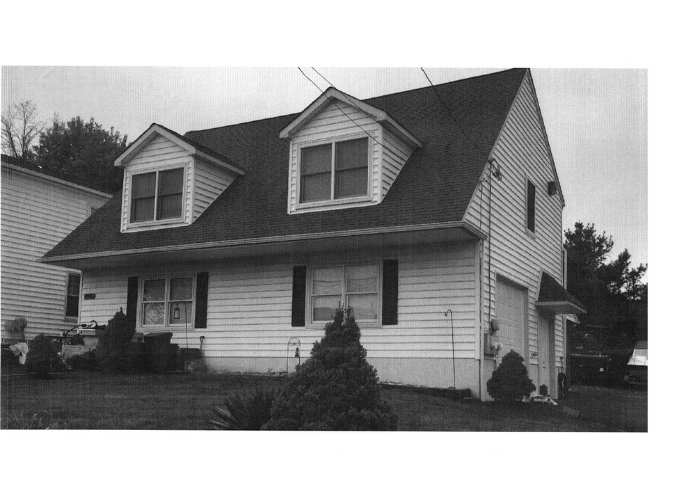 4340 Wood Ave, Unit 4340B Apartment in Feasterville-Trevose, PA - Building Photo