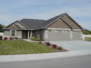 3914 Prestone Ave in Caldwell, ID - Building Photo