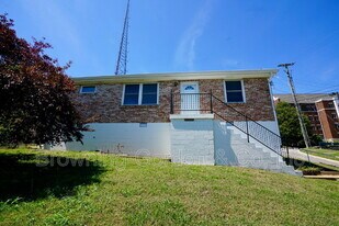 2101 Eastwood Ave in Nashville, TN - Building Photo