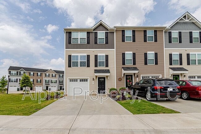 property at 301 Parkridge Wy