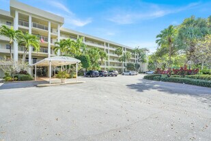 804 Cypress Blvd in Pompano Beach, FL - Building Photo