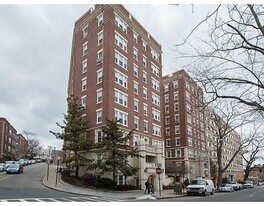 1450 Beacon St, Unit 504 in Brookline, MA - Building Photo