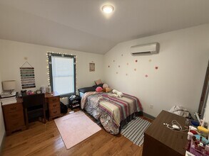 413 S Aurora St in Ithaca, NY - Building Photo - Building Photo