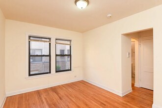 2617 N Spaulding Ave in Chicago, IL - Building Photo - Building Photo