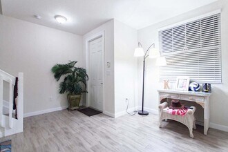 433 Amador Ln in West Palm Beach, FL - Building Photo - Building Photo