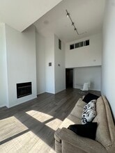 12222 Wilshire Blvd, Unit PH7 in Los Angeles, CA - Building Photo - Building Photo