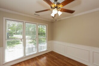 2328 Torrington Ln in Charlotte, NC - Building Photo - Building Photo