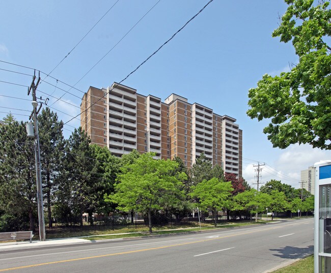 Corinthian Tower in Toronto, ON - Building Photo - Primary Photo