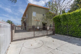 1452 N Soto St, Unit 1452 in Los Angeles, CA - Foto de edificio - Building Photo