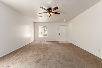 1000 Pleasant Run Ct in Henderson, NV - Building Photo - Building Photo