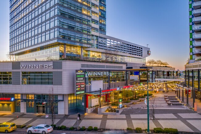 Marine Gateway Tower 1 in Vancouver, BC - Building Photo - Building Photo