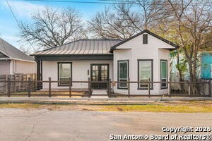 1219 N Olive St in San Antonio, TX - Building Photo - Building Photo