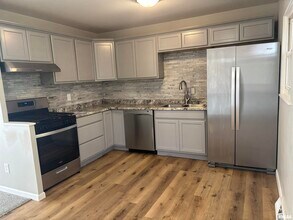 3516 Central Ave in Bettendorf, IA - Building Photo - Building Photo