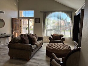 3820 S Acacia Ct in Chandler, AZ - Foto de edificio - Building Photo