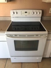 9631 N 12th Ave-Unit -Unit 202 in Phoenix, AZ - Building Photo - Building Photo