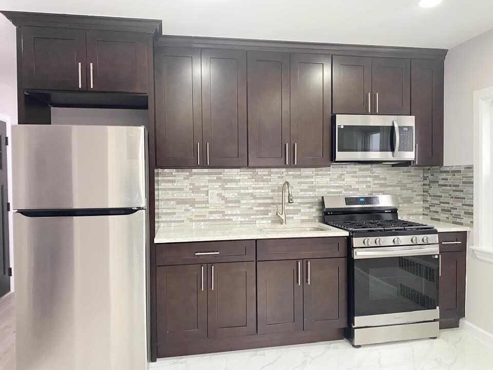 107-17 32nd Ave in Queens, NY - Building Photo