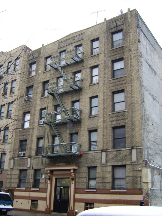 1981 Marmion Ave in Bronx, NY - Building Photo