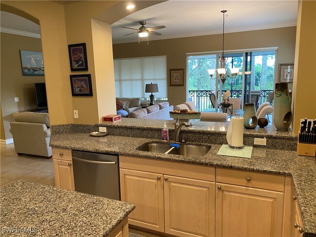 2662 Bolero Dr in Naples, FL - Foto de edificio - Building Photo