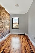 124 Ridge St in New York, NY - Building Photo - Building Photo