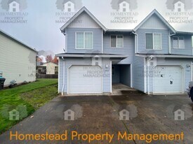 1480-1482 Falcon Loop in Independence, OR - Building Photo