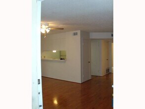 202 E 45th St in Austin, TX - Building Photo - Building Photo