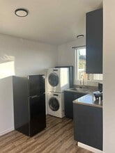 268 Meadowbrook Dr in San Diego, CA - Building Photo - Building Photo