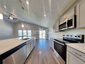 16903 Bethany Ave in Caldwell, ID - Foto de edificio - Building Photo