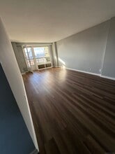 71 Strawberry Hill Ave in Stamford, CT - Building Photo - Building Photo