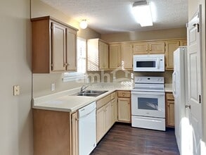 196 Breakwater Dr in Hendersonville, TN - Building Photo - Building Photo