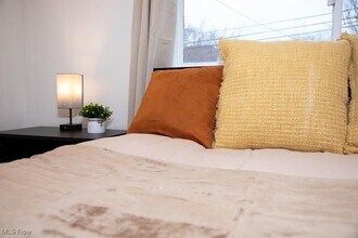 4029 Stonehaven Rd in South Euclid, OH - Building Photo - Building Photo