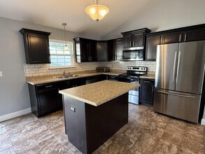 528 Conestoga Dr in House Springs, MO - Building Photo - Building Photo