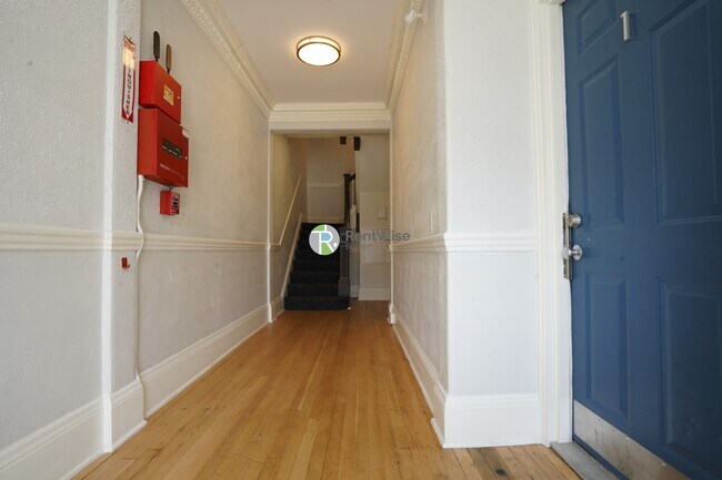 61 Brighton Ave in Boston, MA - Building Photo - Building Photo
