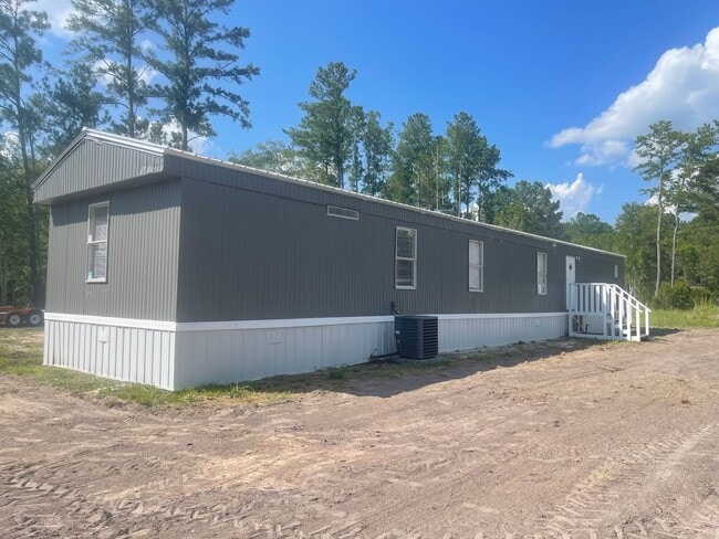 522 Shirley Dr in Guyton, GA - Building Photo - Building Photo