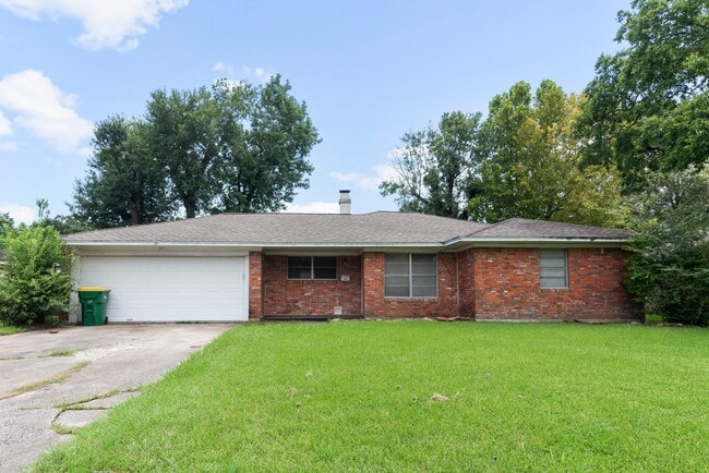 property at 2105 Adams St