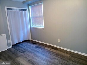 7961 Algon Ave in Philadelphia, PA - Building Photo - Building Photo