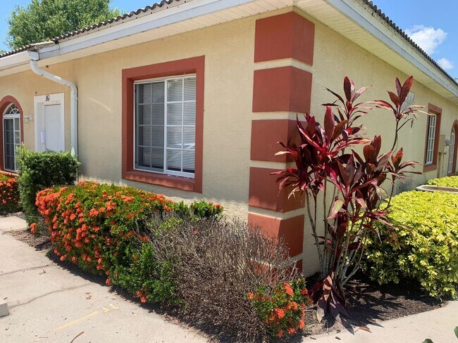 361 Port Pleasant Dr in Poinciana, FL - Building Photo - Building Photo