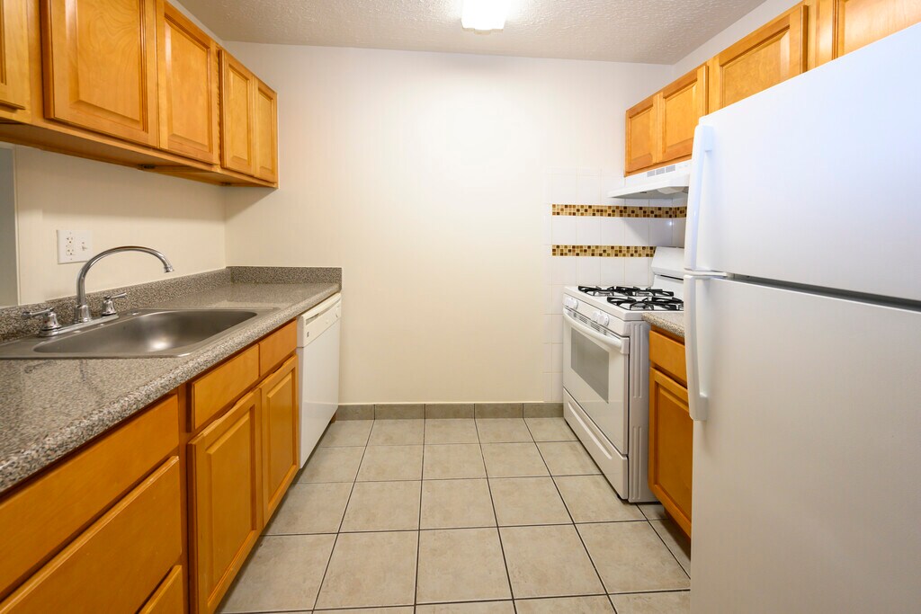 Pine Ridge Apartments in Lindenwold, NJ